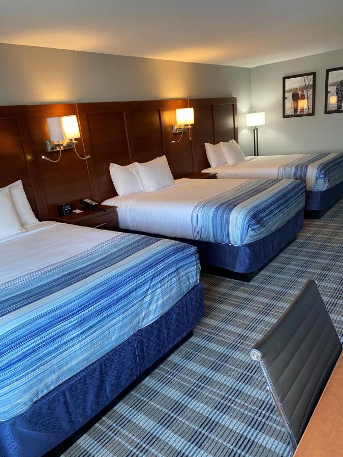 Americinn By Wyndham Williamsburg Buitenkant foto