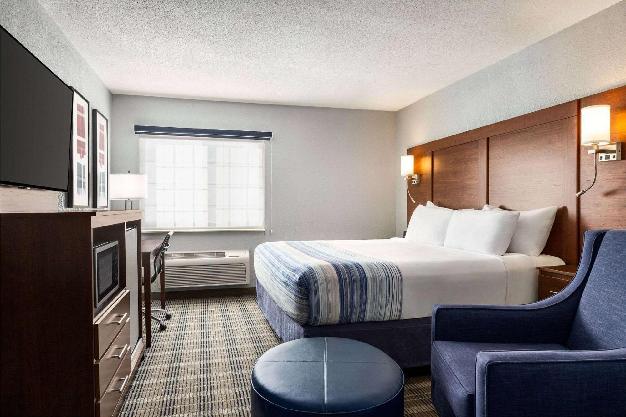 Americinn By Wyndham Williamsburg Buitenkant foto